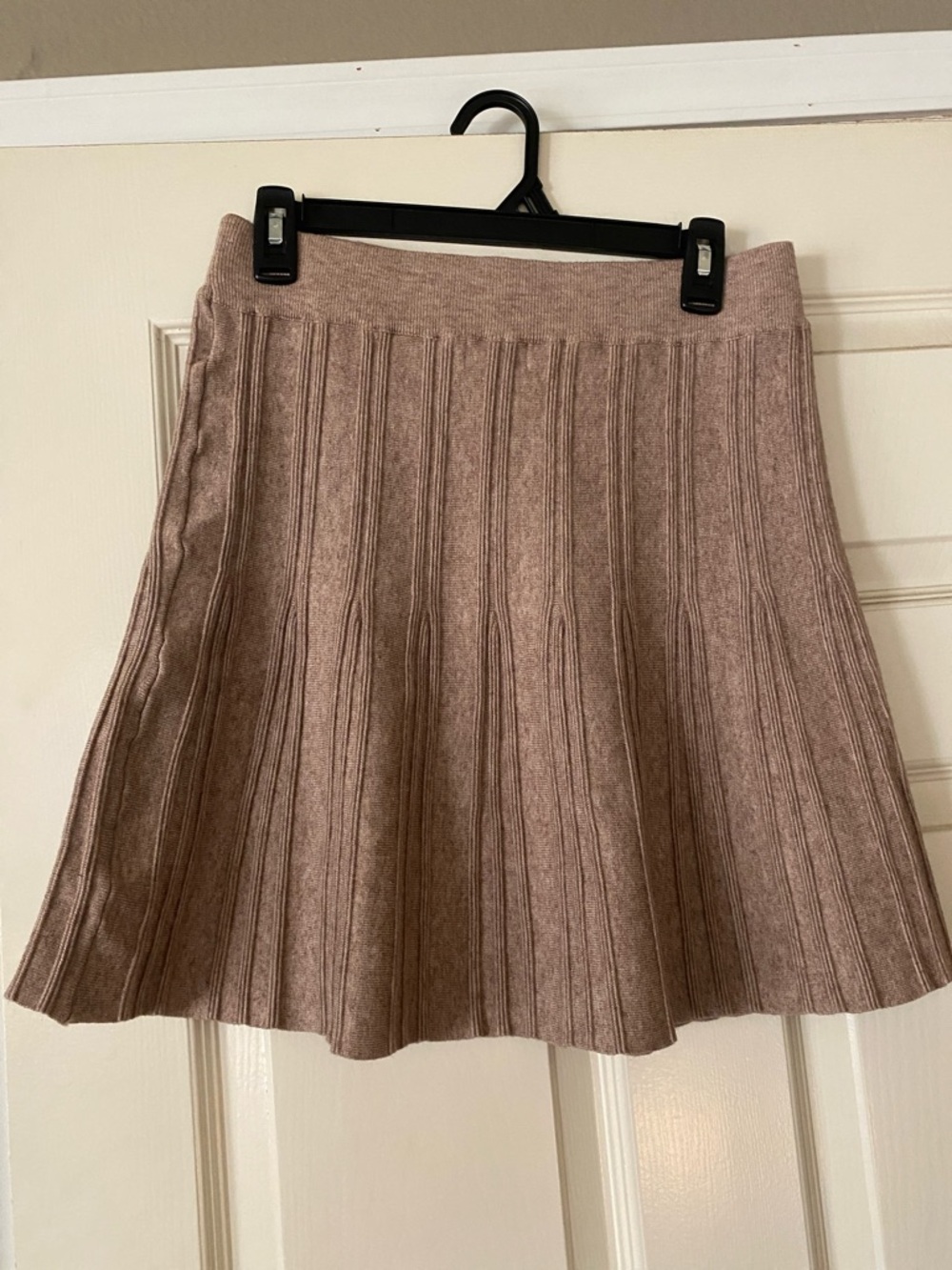 Bluivy Ribbed Circle Skater Skirt in Taupe